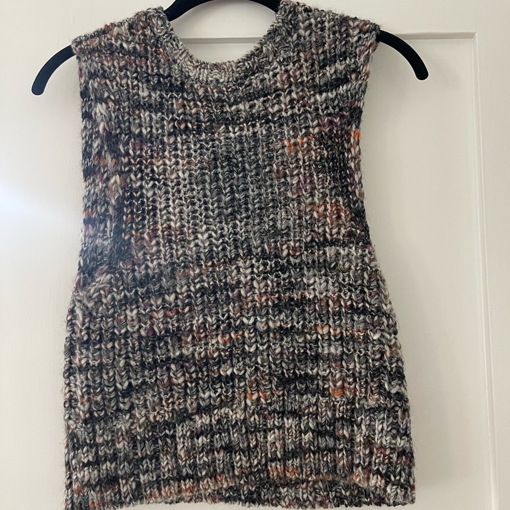 Chunky Knit Sleeveless Sweater